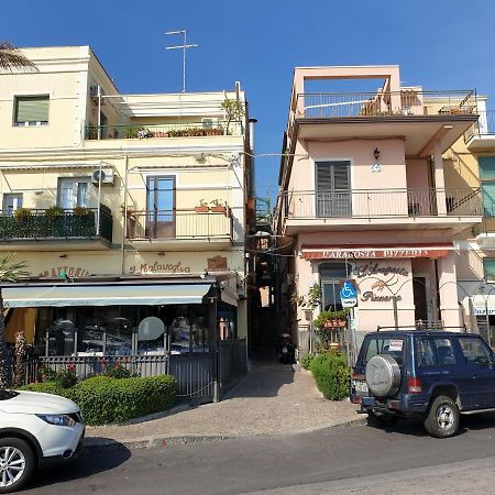 Апартаменты Casa Alessia Ачи Костелло Экстерьер фото