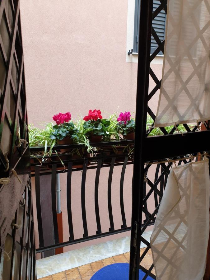 Апартаменты Casa Alessia Ачи Костелло Экстерьер фото